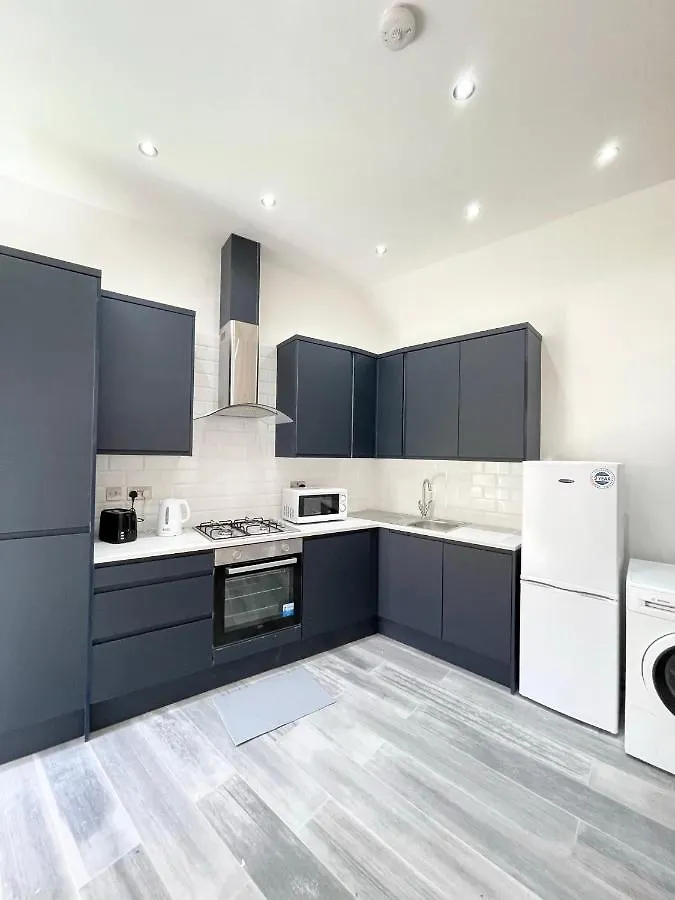 Lovely 4 Bed Apartment Perfect For Families! London United Kingdom